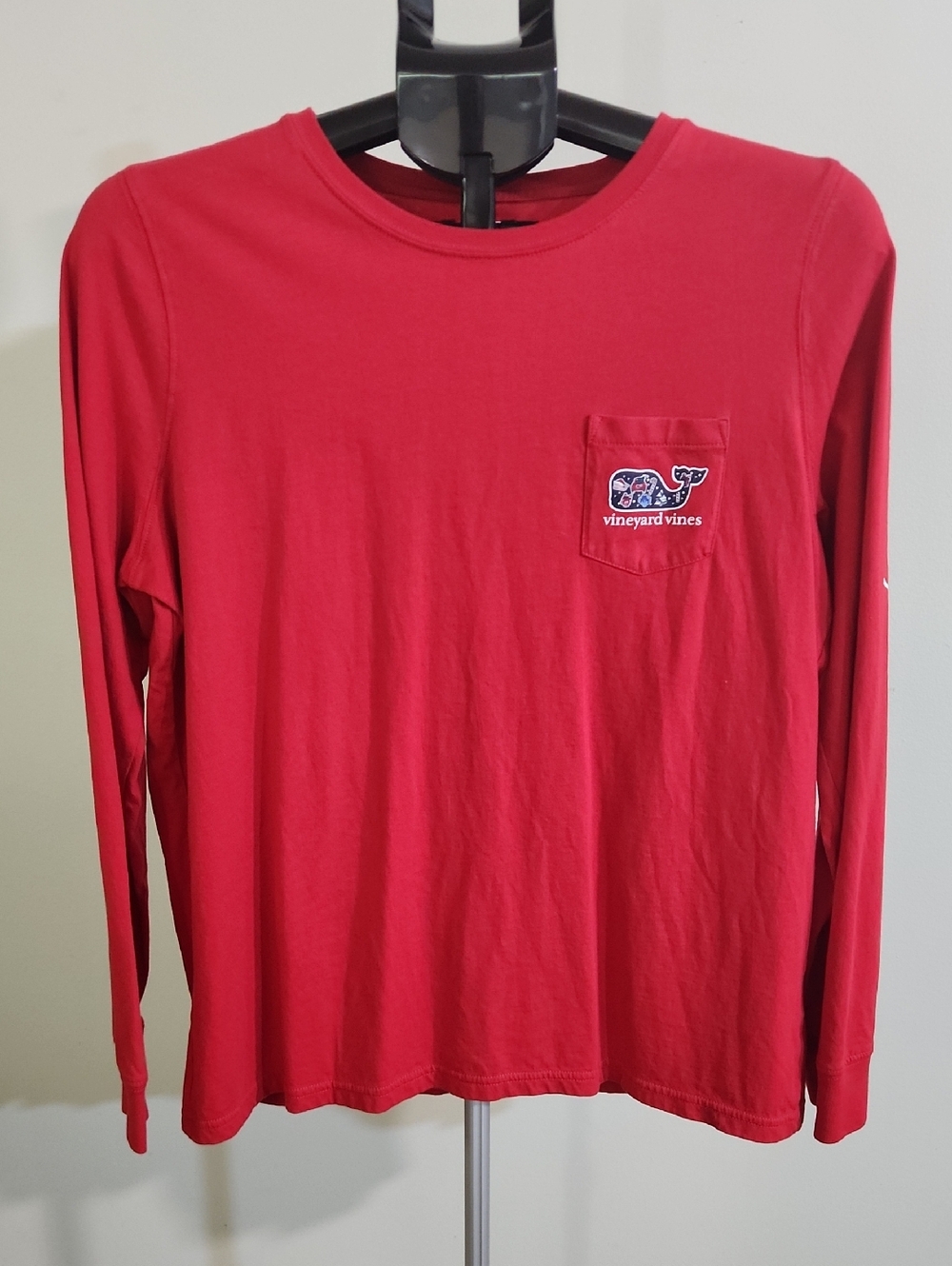 Vineyard Vines Womens Red Holiday Shirt. Large.